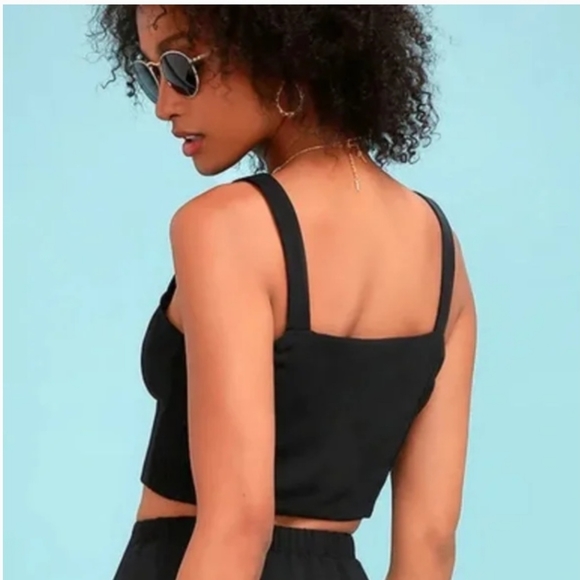 Lulus Black Button Ruched Sides Crop Top Size Small - Picture 4 of 7